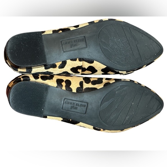 Anne Klein AKKEANA iflex Leopard Print real fur flats black patent bow - Picture 9 of 13